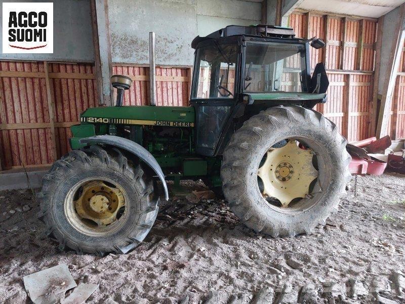 John Deere 2140 Traktorit