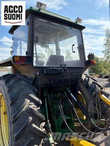 John Deere 3040 Traktorit
