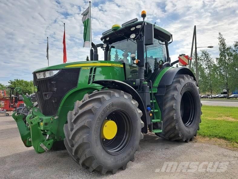 John Deere 7310 R Traktorit