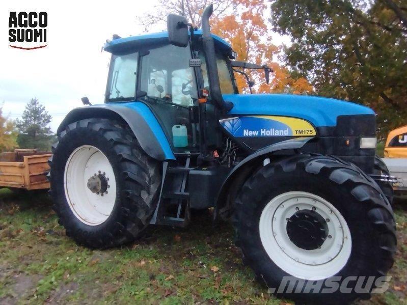 New Holland TM175 Traktorit