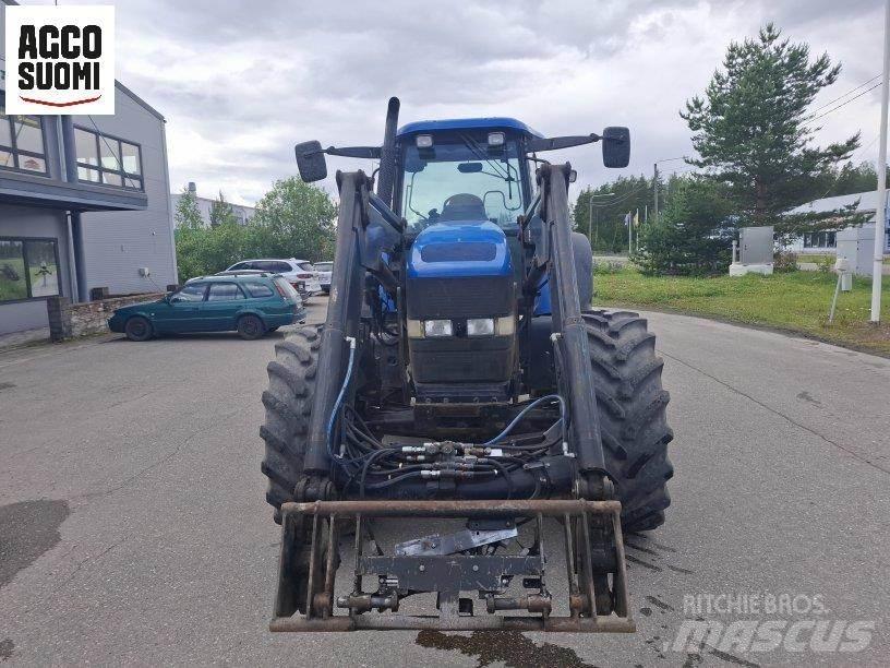 New Holland TM190 Traktorit
