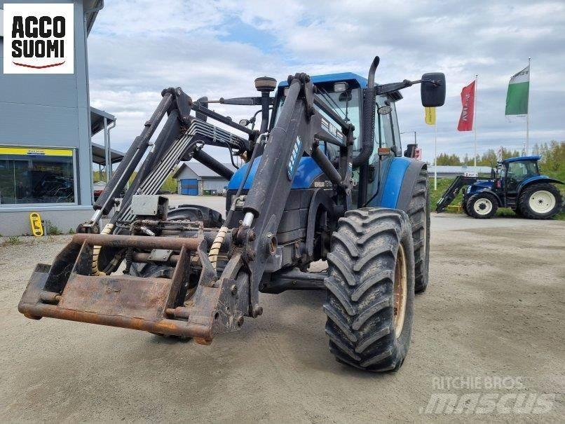 New Holland TS115 Traktorit