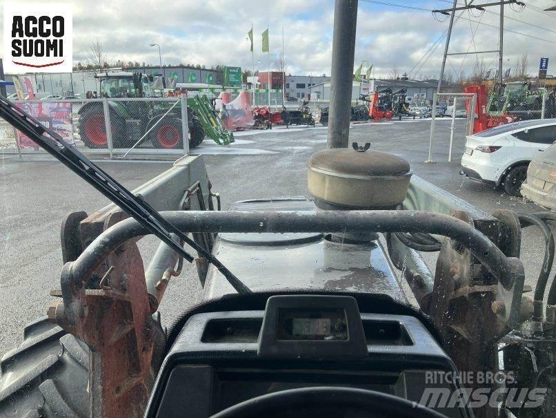 Valmet 8100 Traktorit