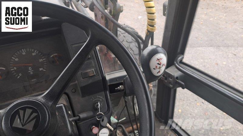 Valmet 8400 Traktorit