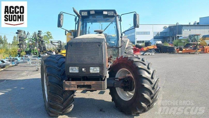 Valmet 8550 MEGA Traktorit