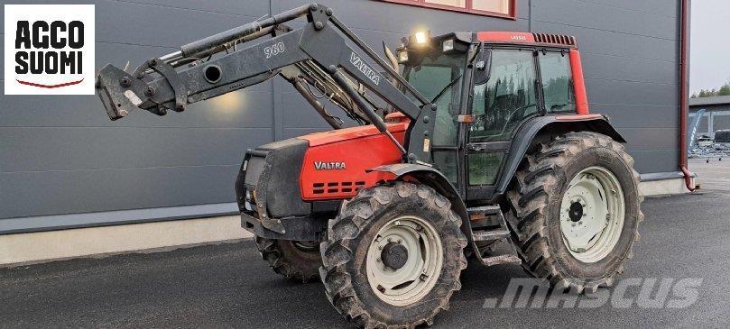 Valtra 6650 HITECH Traktorit