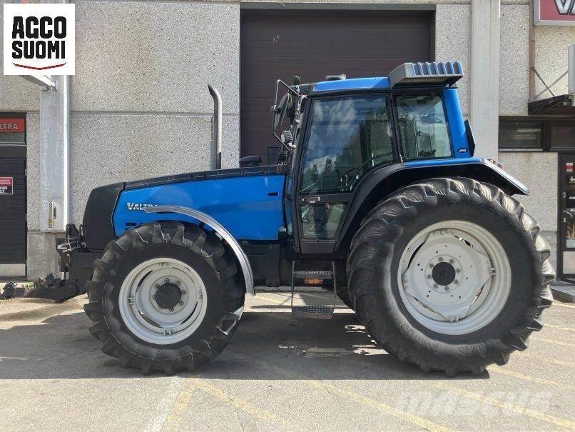 Valtra 8050 MEGA Traktorit