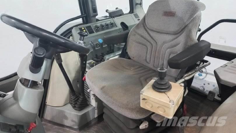 Valtra 8400 Traktorit