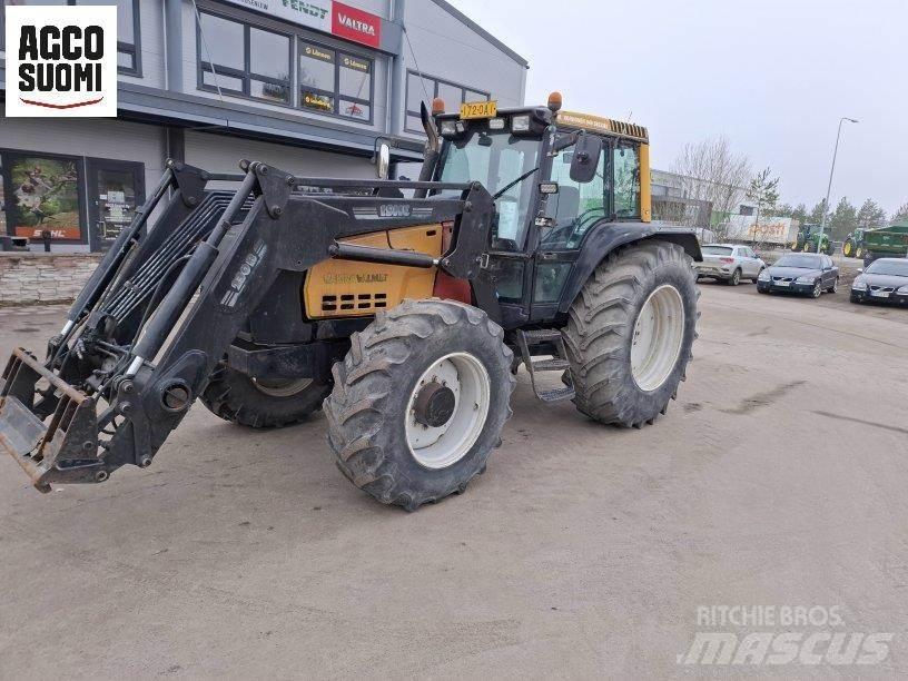 Valtra 8450 HITECH Traktorit