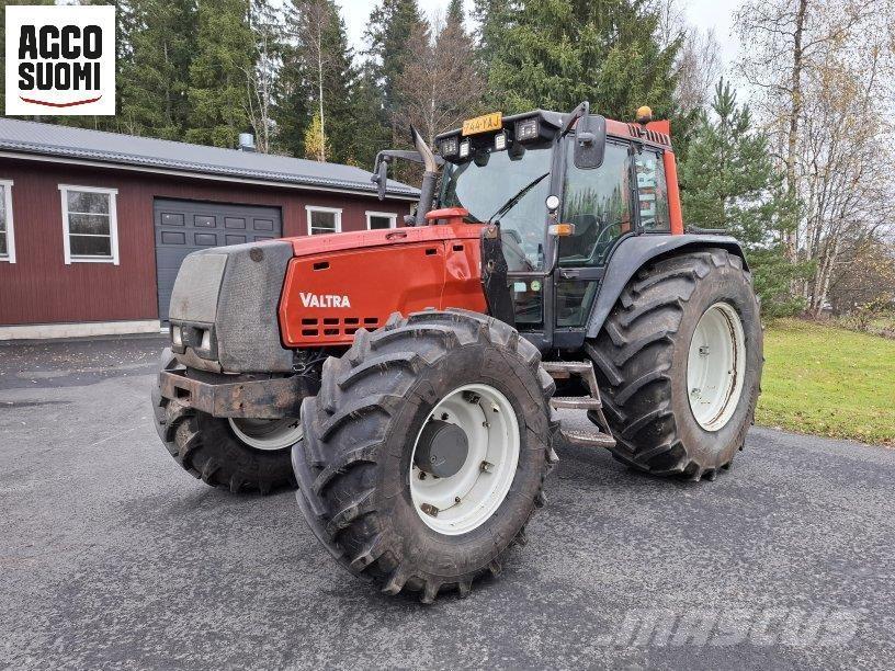 Valtra 8550 HT Traktorit