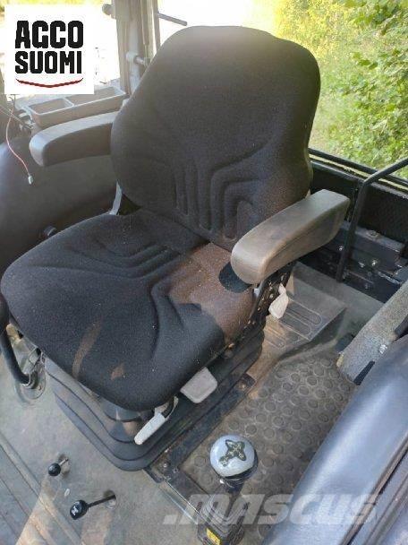 Valtra 900 Traktorit