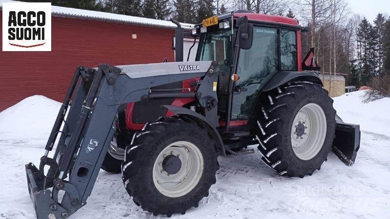 Valtra A92 Traktorit