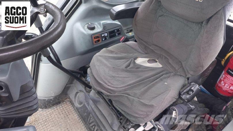 Valtra A93 Traktorit