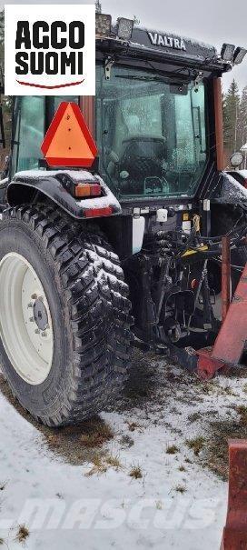Valtra A93 H Traktorit