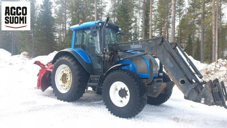 Valtra C120 Traktorit