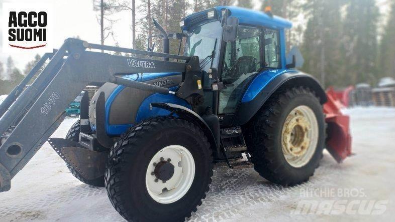 Valtra C120 Traktorit