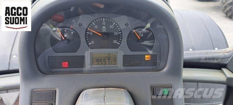 Valtra N121 H Traktorit