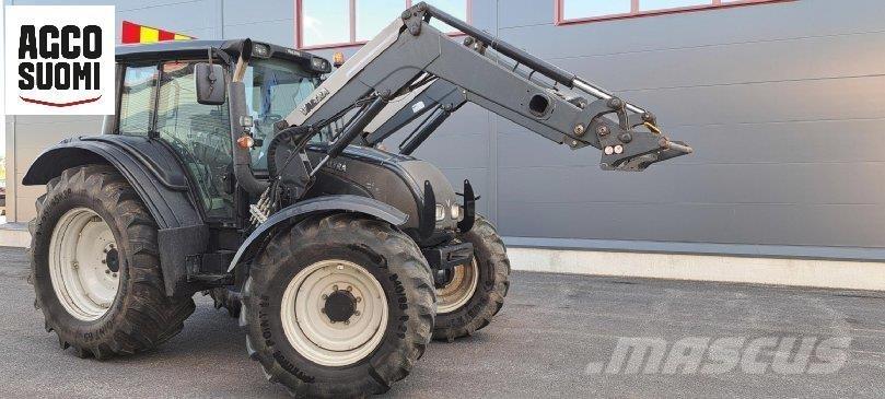 Valtra N121 HITECH Traktorit