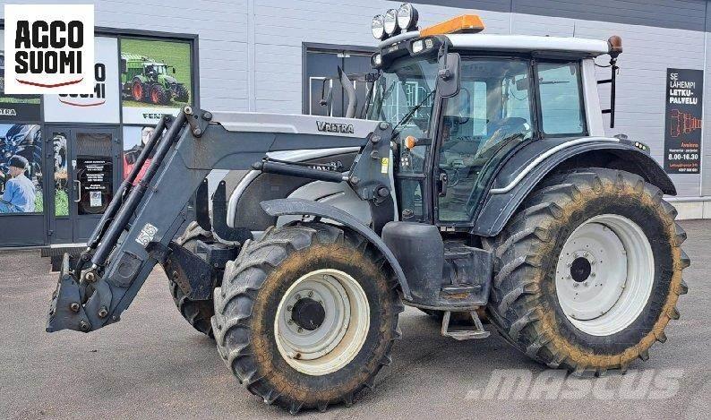 Valtra N141 A Traktorit