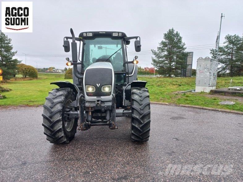 Valtra N141 A Traktorit