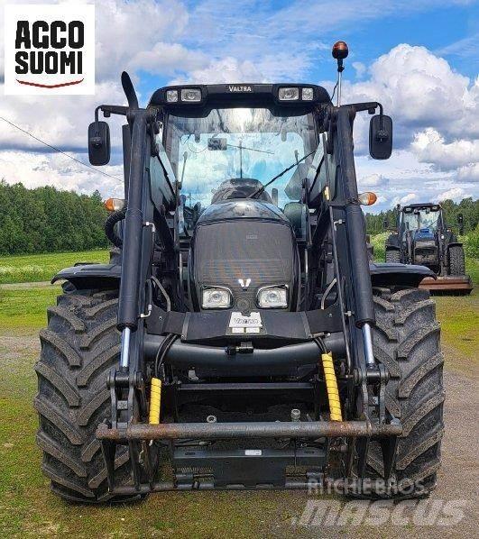 Valtra N141 H Traktorit