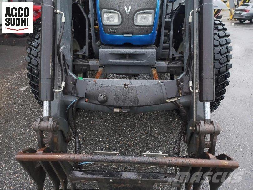 Valtra N141 H Traktorit