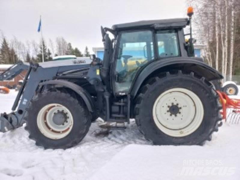 Valtra N142 DIRECT Traktorit