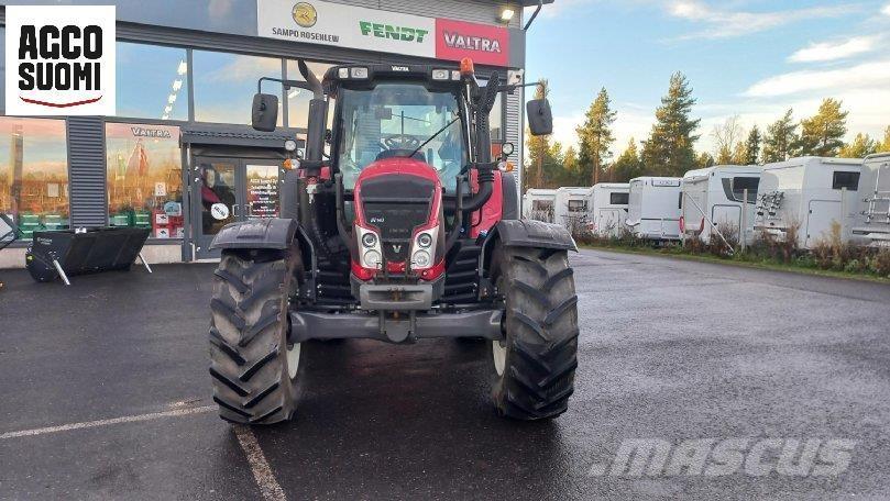 Valtra N143 DIRECT Traktorit