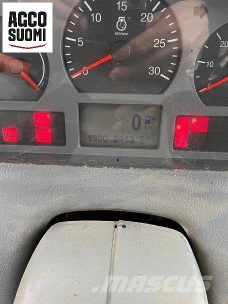 Valtra N163 VERSU Traktorit