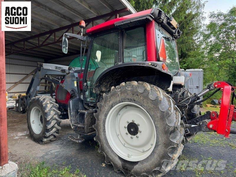 Valtra N92 Traktorit