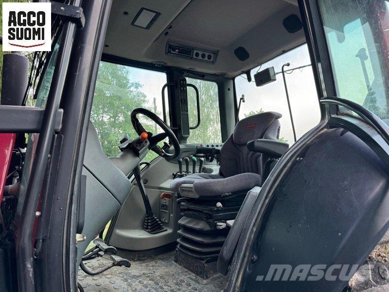 Valtra N92 Traktorit