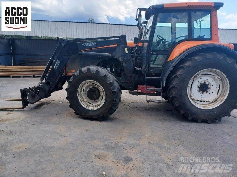 Valtra T130 CH Traktorit