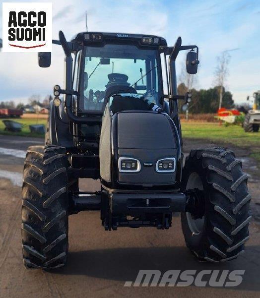 Valtra T140 Traktorit