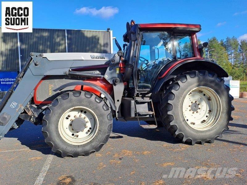 Valtra T151 HT Traktorit