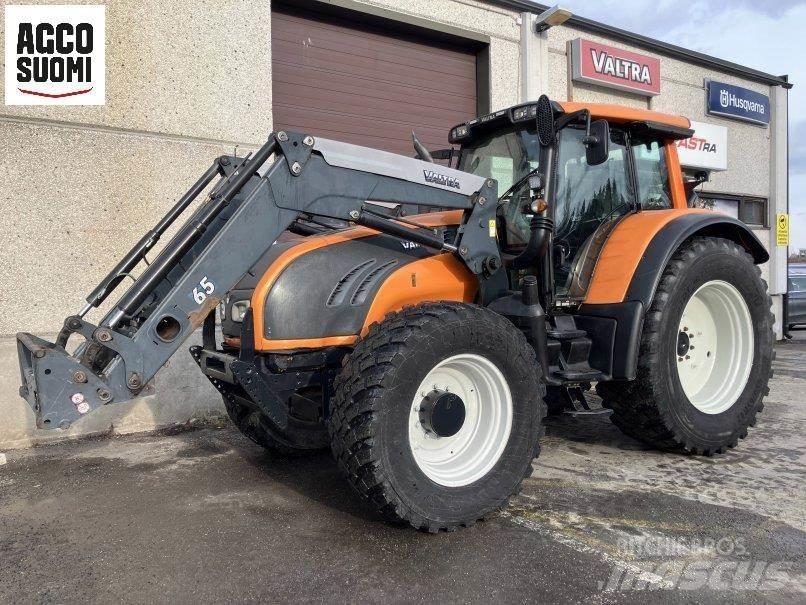 Valtra T162 VERSU Traktorit