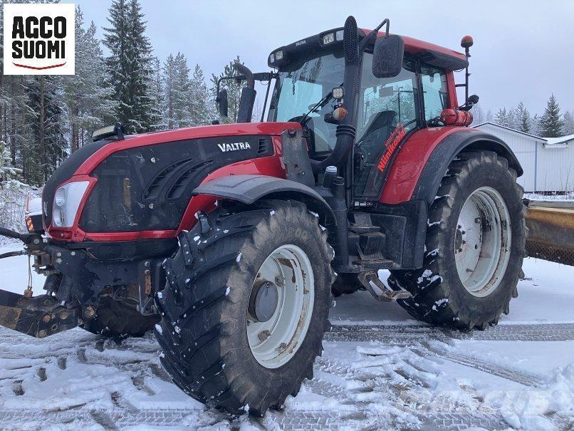 Valtra T163 VERSU Traktorit