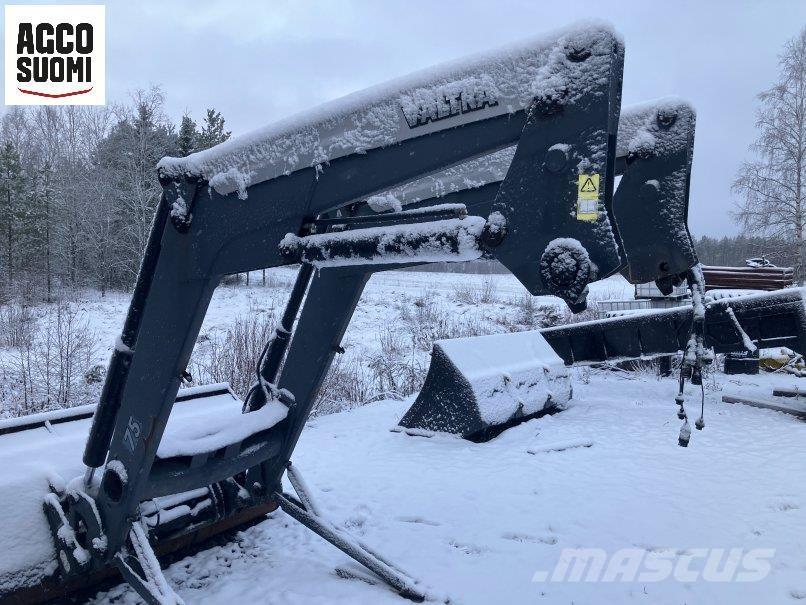 Valtra T163 VERSU Traktorit