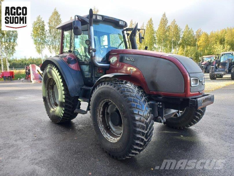Valtra T170 Traktorit