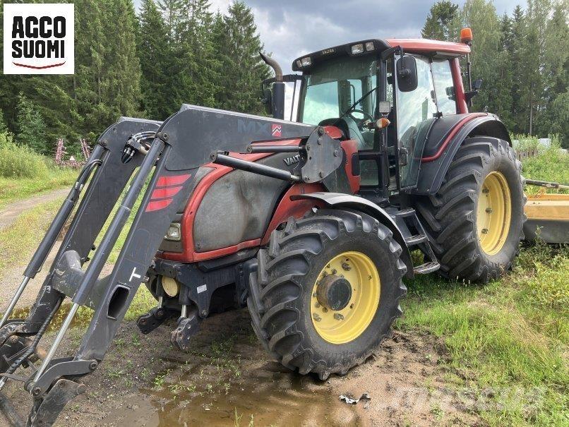 Valtra T171 Traktorit