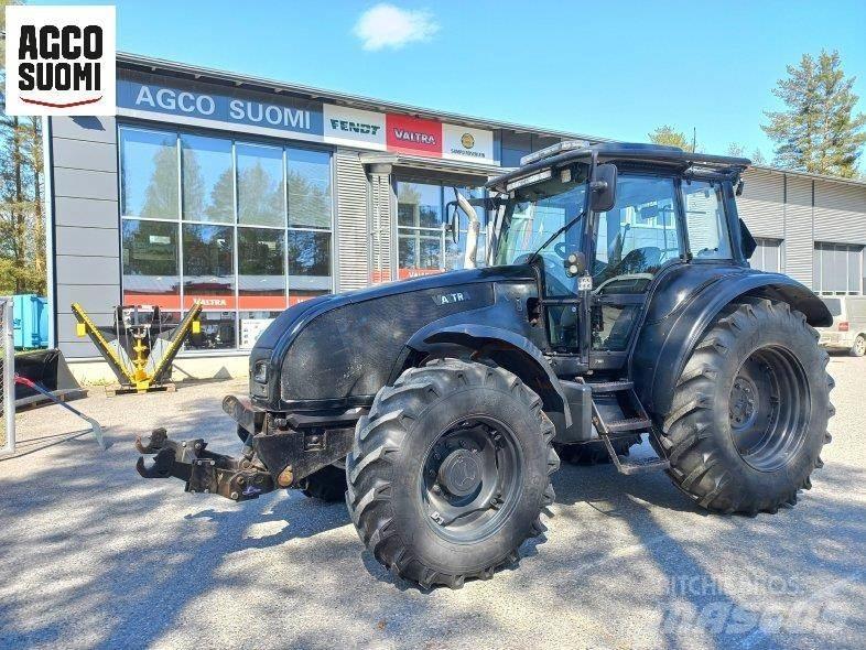 Valtra T190 Traktorit