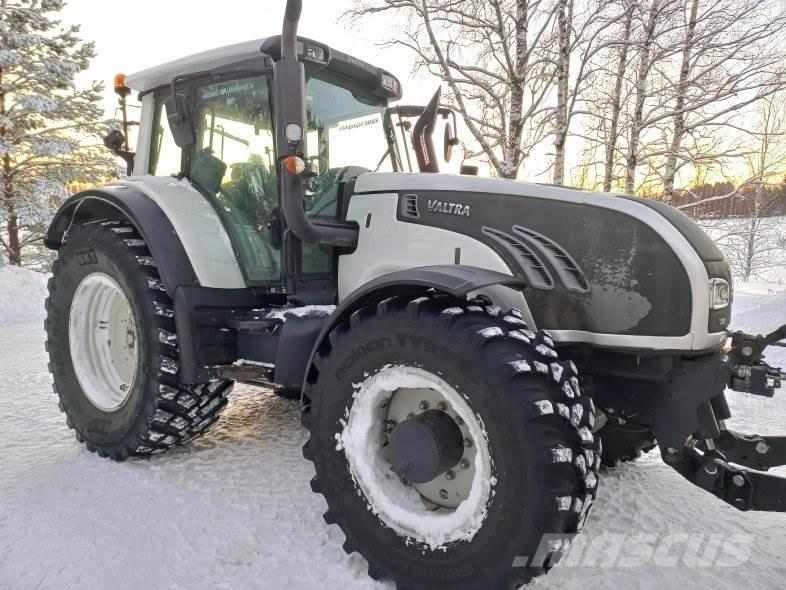 Valtra T202V Traktorit