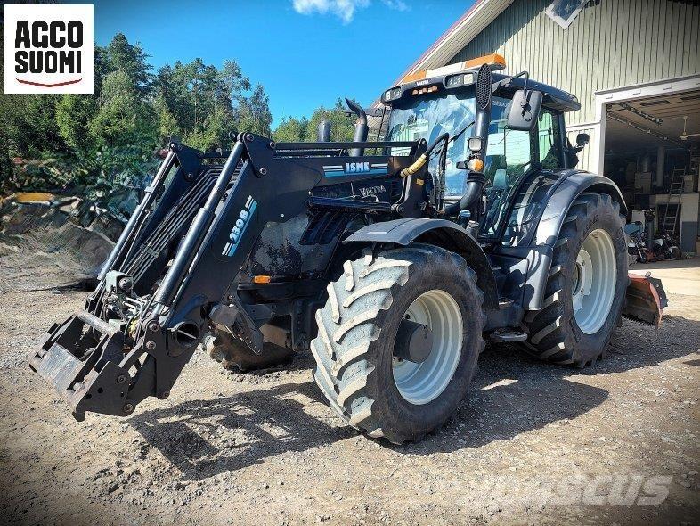Valtra T213 VERSU Traktorit