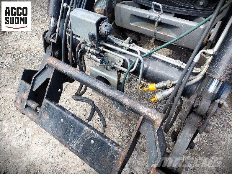 Valtra T213 VERSU Traktorit