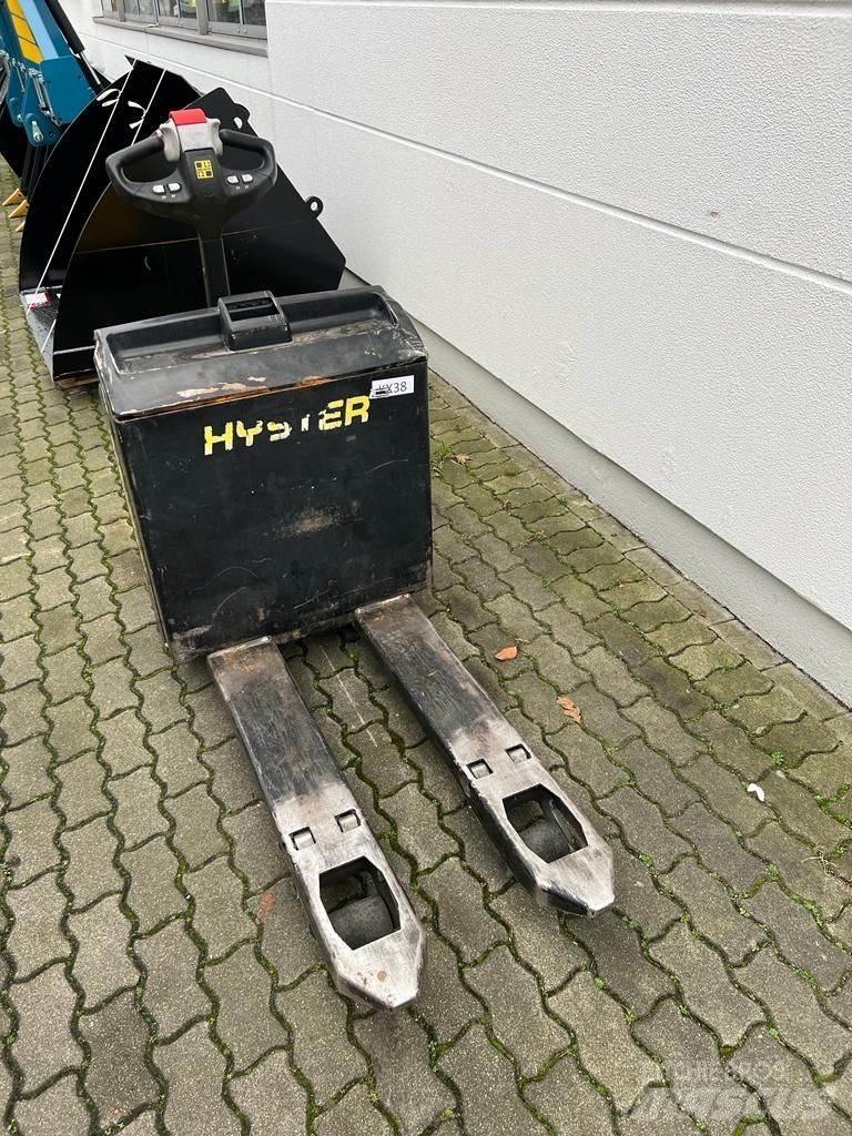 Hyster P 2.0 Lavansiirtotrukit