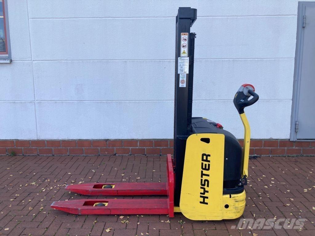 Hyster S 1.0E Käyden ajettavat pinoamistrukit
