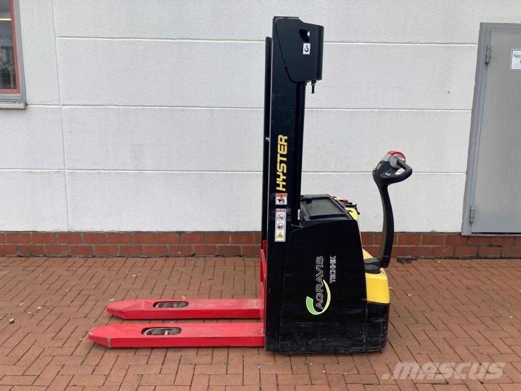 Hyster S 2.0 Käyden ajettavat pinoamistrukit