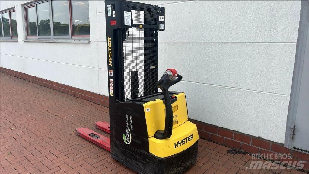 Hyster S1.6IL Käyden ajettavat pinoamistrukit