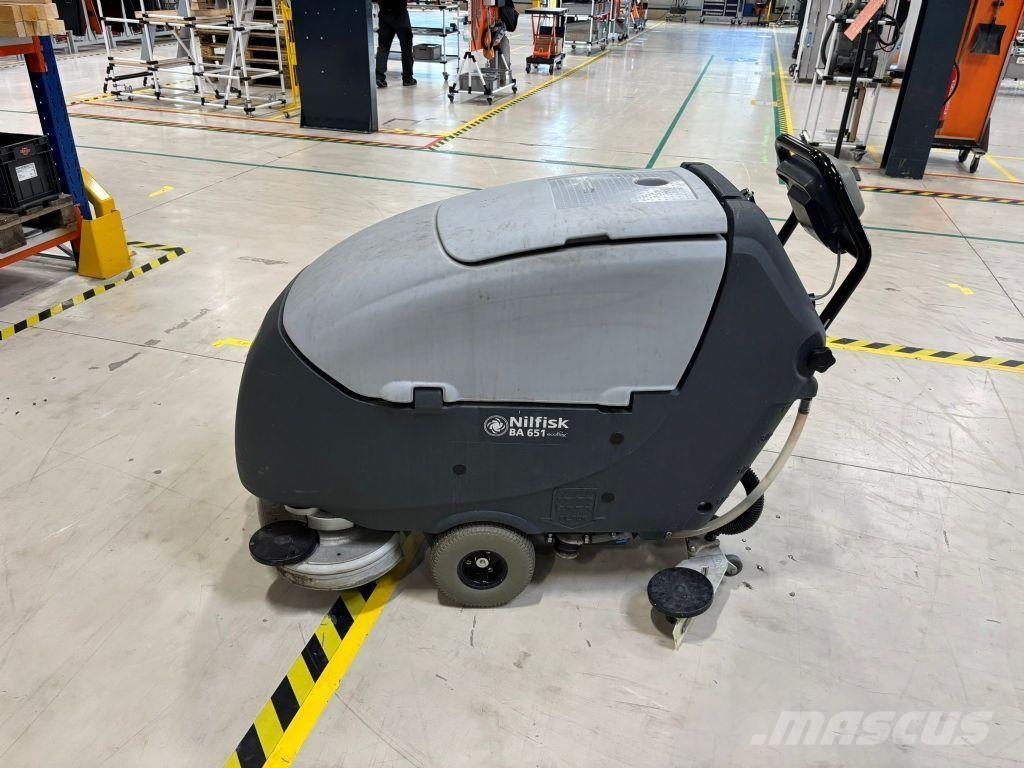 Nilfisk BA 651 Lakaisukoneet