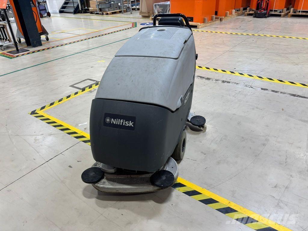 Nilfisk BA 651 Lakaisukoneet