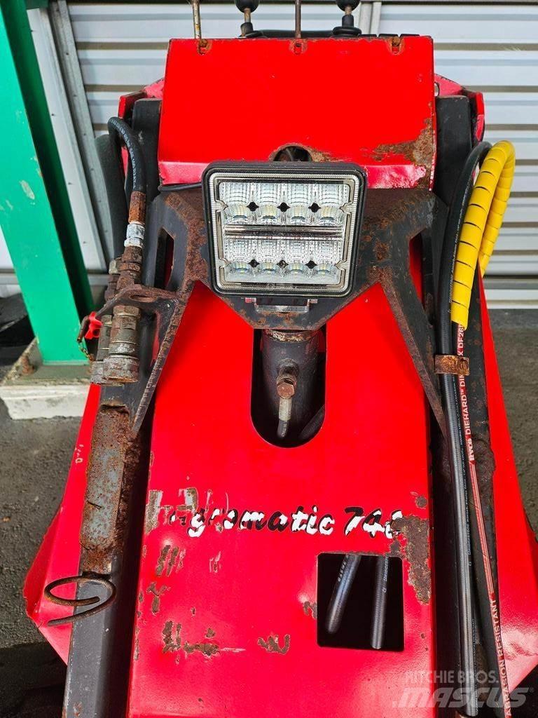 Agromatic  Yleiskuormaajat